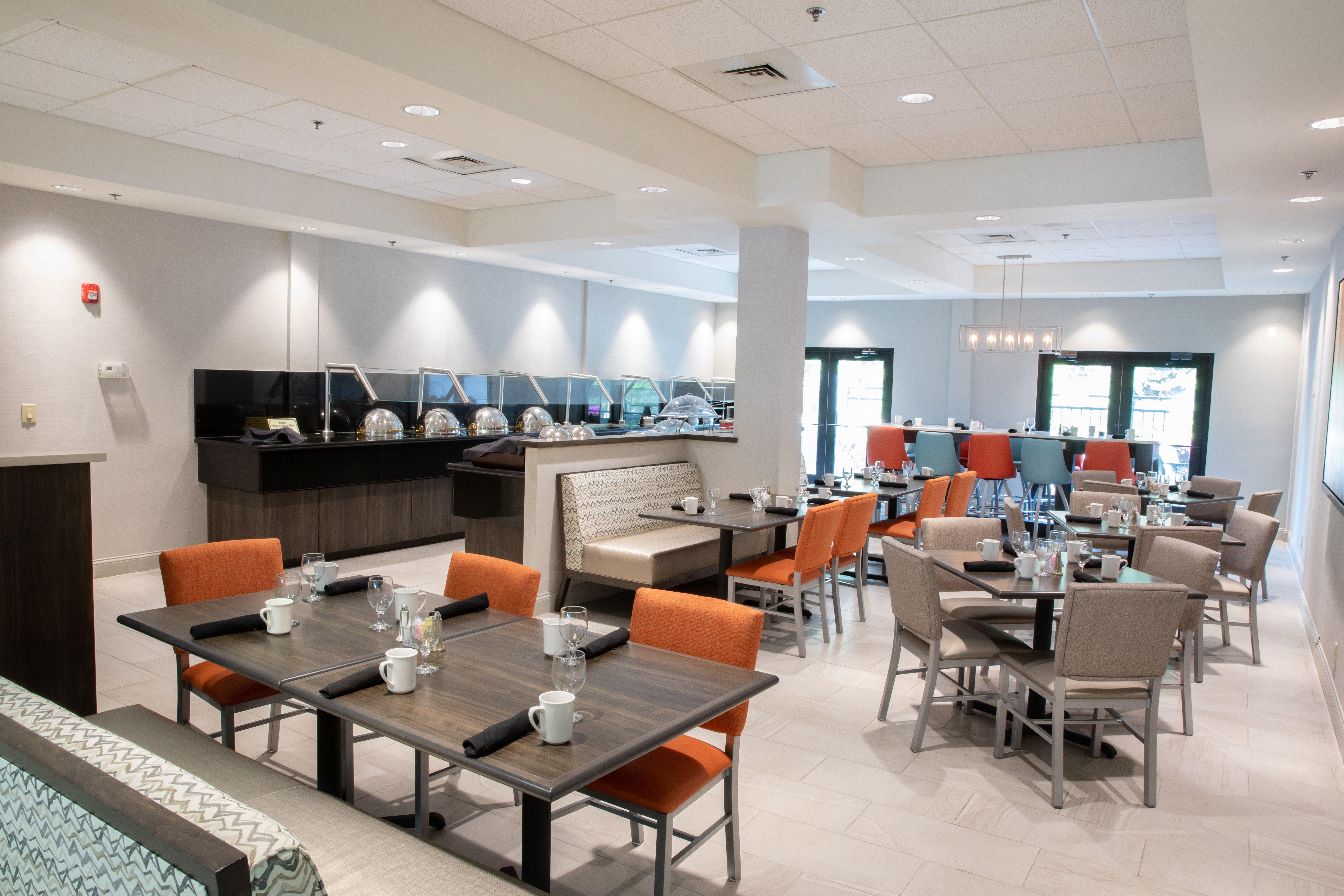 Holiday Inn & Suites Raleigh Cary By Ihg Exterior photo