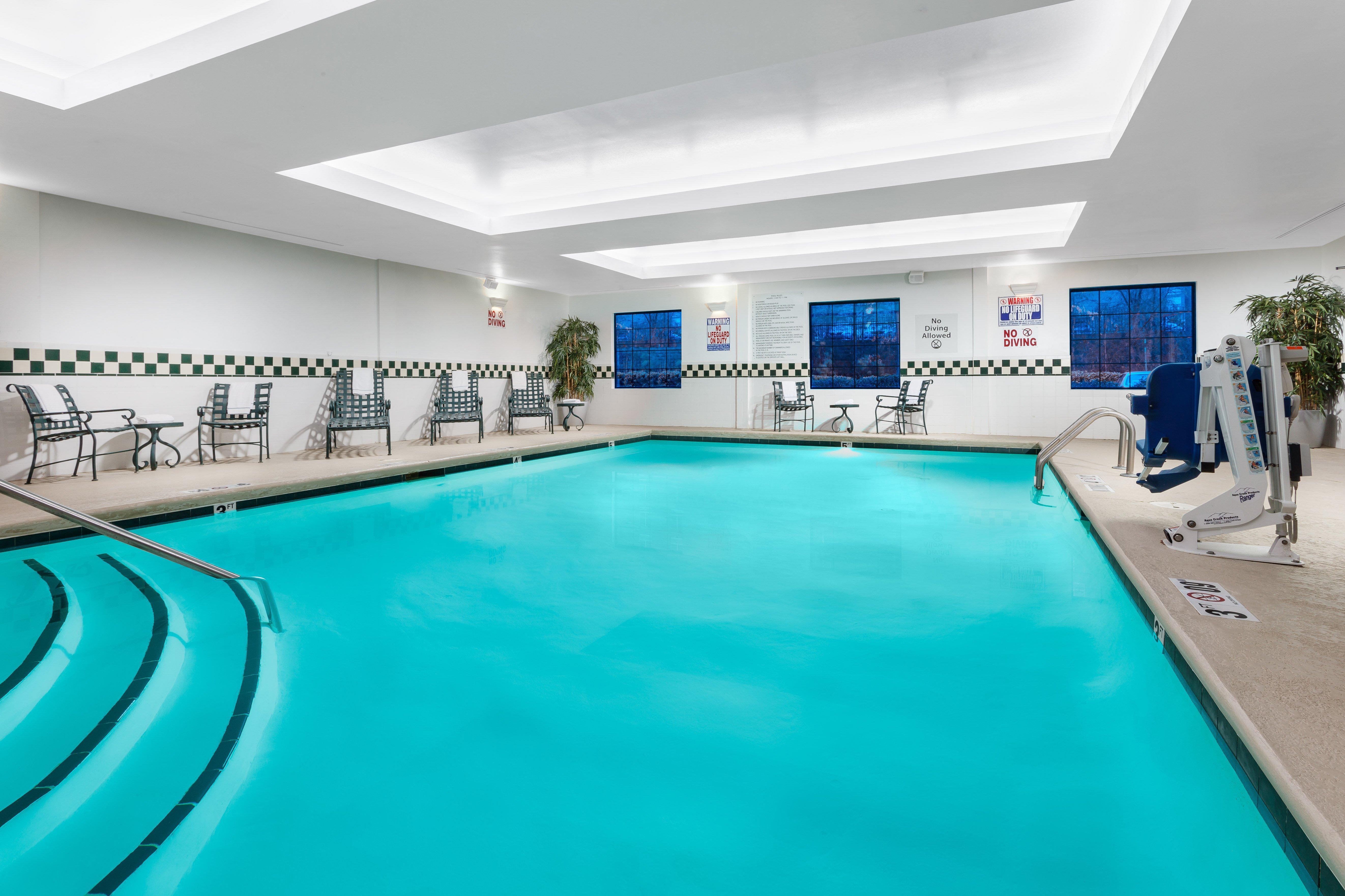 Holiday Inn & Suites Raleigh Cary By Ihg Exterior photo
