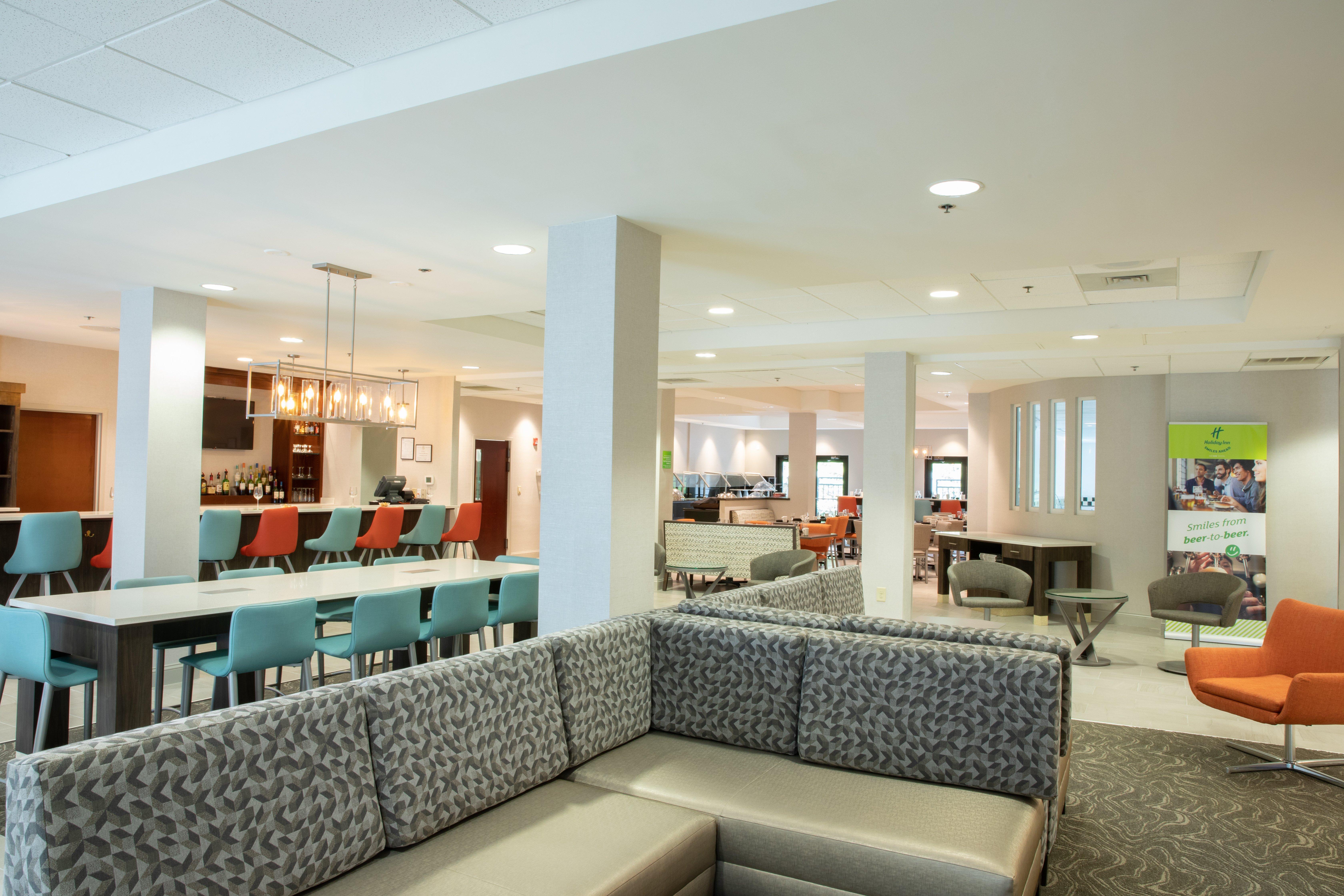 Holiday Inn & Suites Raleigh Cary By Ihg Exterior photo