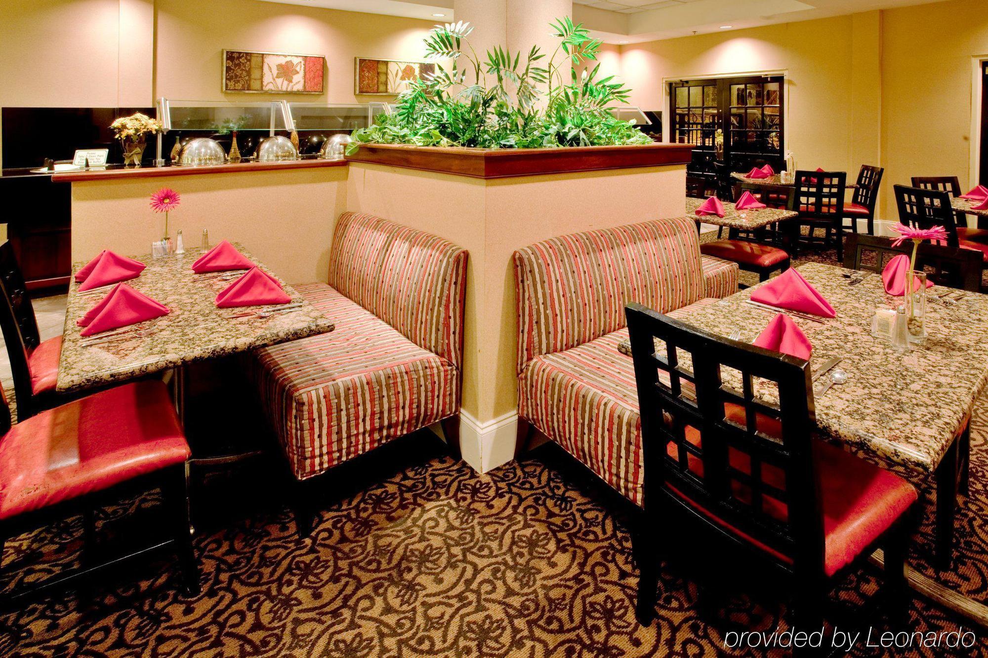 Holiday Inn & Suites Raleigh Cary By Ihg Restaurant photo