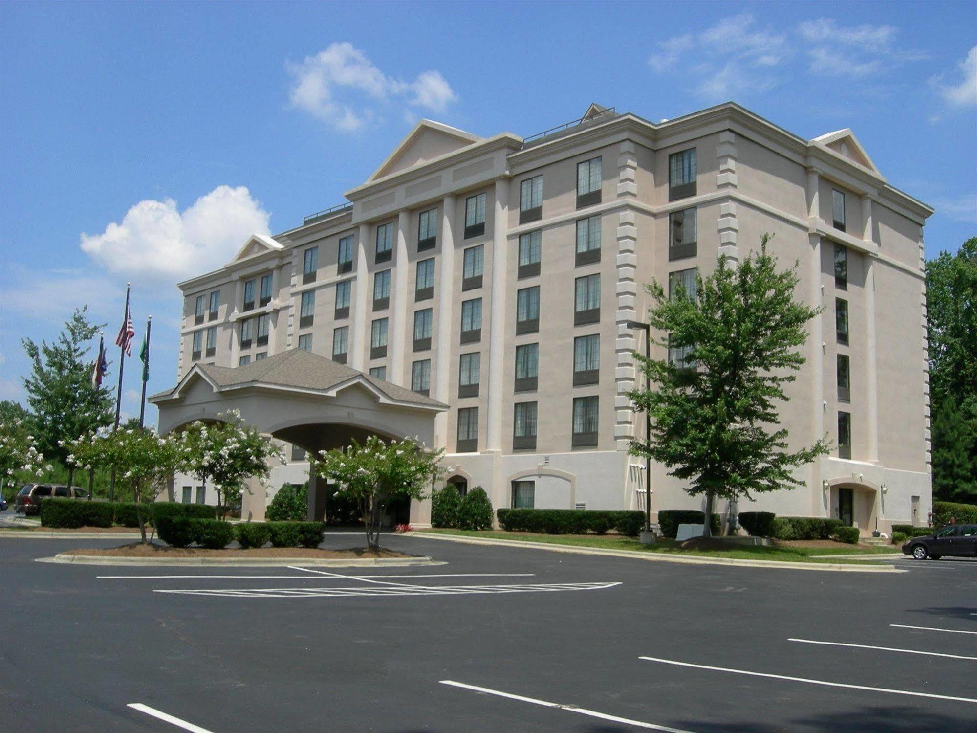 Holiday Inn & Suites Raleigh Cary By Ihg Exterior photo